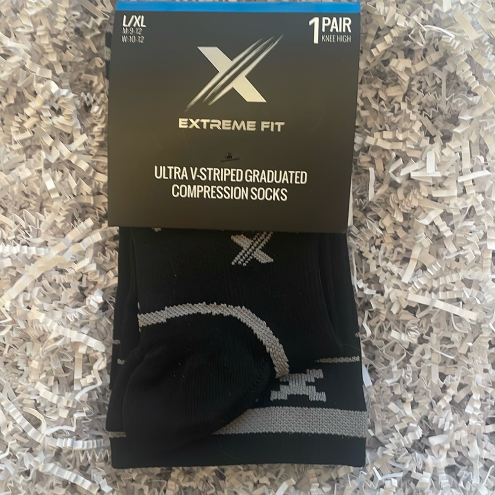 Ultra V Striped Compression Socks New with Tag size L-XL 15-20mmHg compressi…